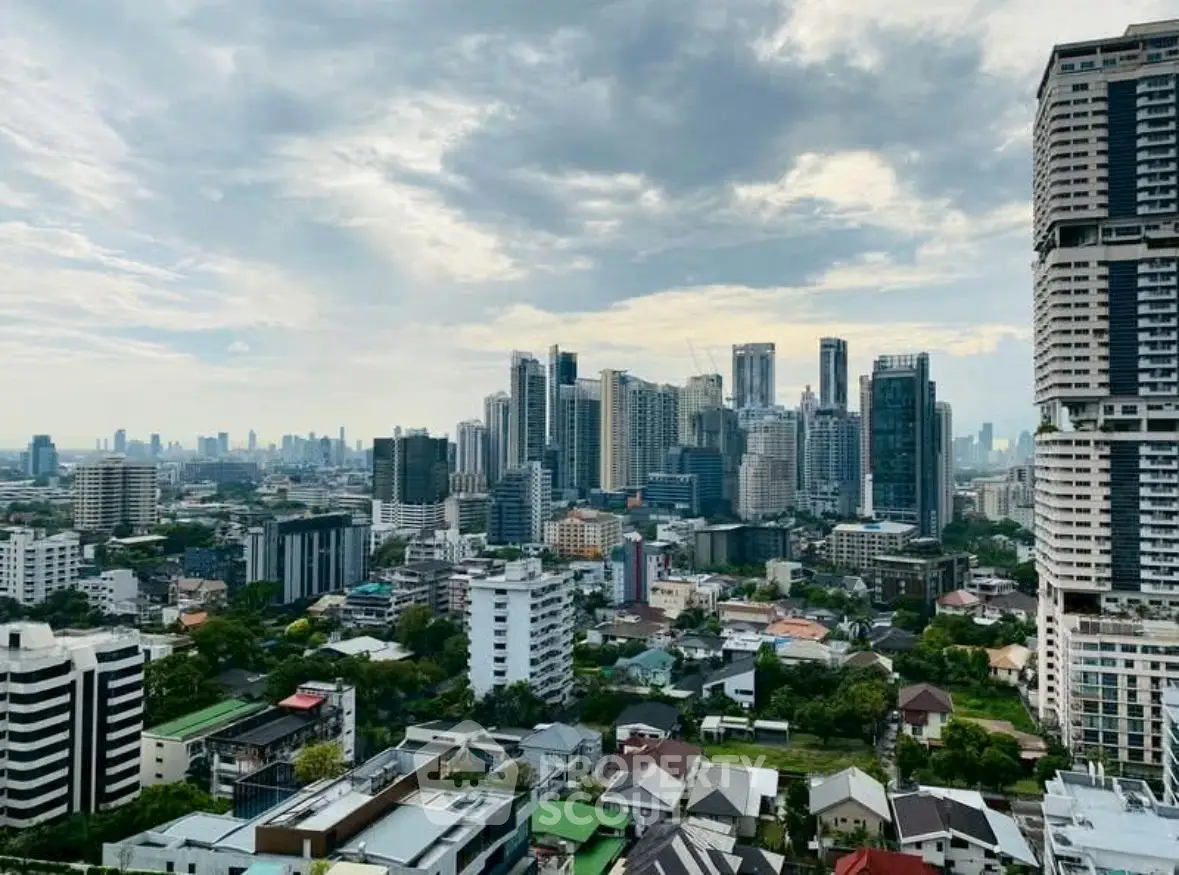Stunning cityscape view showcasing modern skyscrapers and urban living.