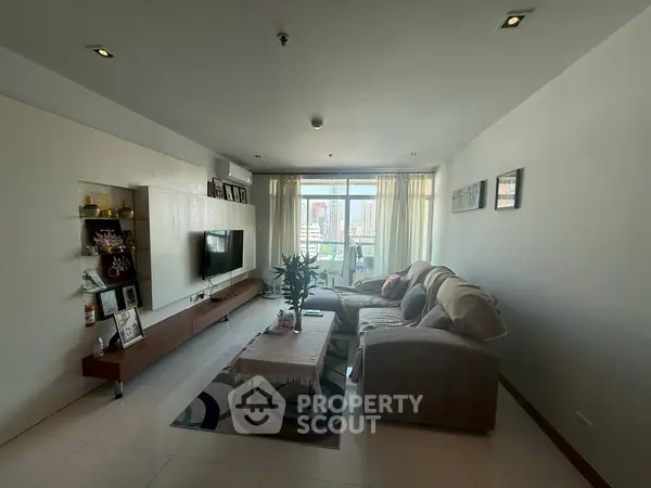 image_rental-29360485