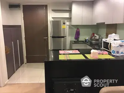 Fully Furnished 1 Bedroom Condo at 15 Sukhumvit Residences-5