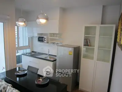  1 Bedroom Condo at The Parkland Grand Taksin-2