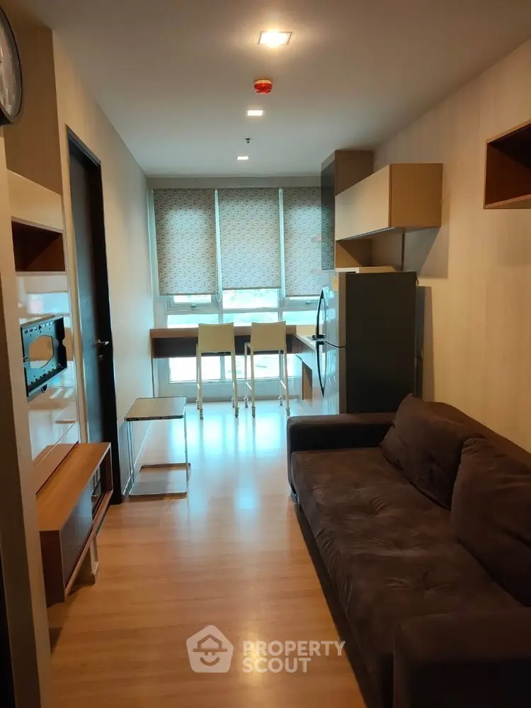  1 Bedroom Condo at Rhythm Sathorn-6