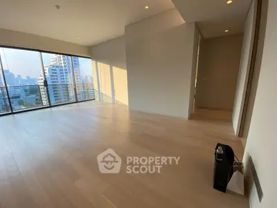 2 Bedrooms Condo at Tela Thonglor 13-2