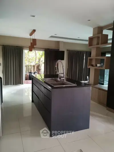 image_rental-27479168