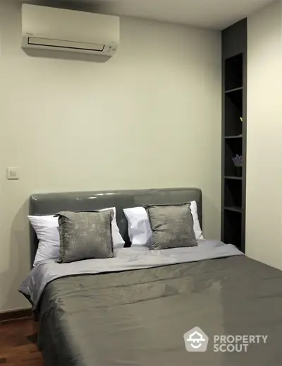  2 Bedrooms Condo -2