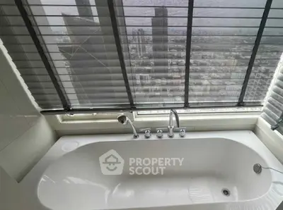 Screenshot 2569-03-25 at 23.05.27.jpg