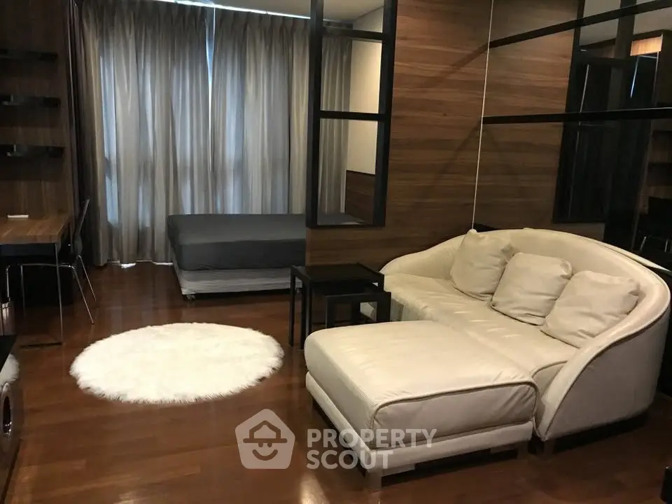 Stylish modern living room with cozy seating and elegant decor