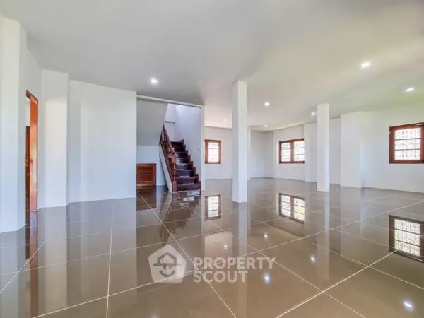 image_rental-12901886