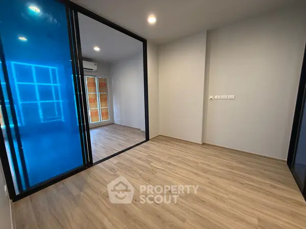 image_rental-30543208