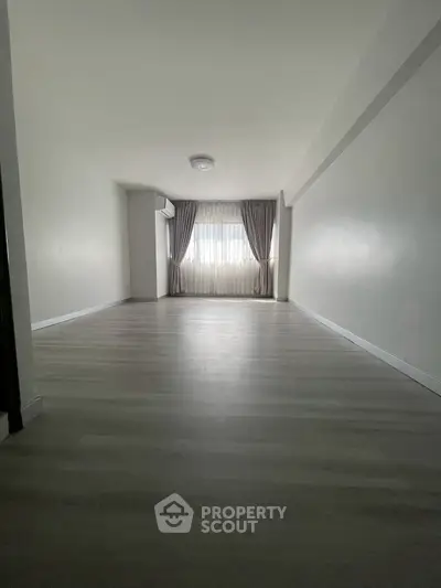 image_rental-28166761