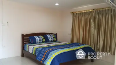  3 Bedrooms Condo at Country Complex Bangna-6