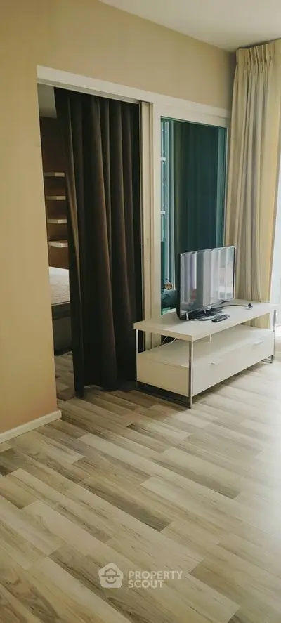 1 Bedroom Condo at The Key Paholyothin-4