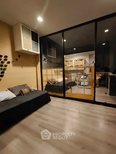 image_rental-28167638