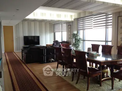 image_rental-29428912