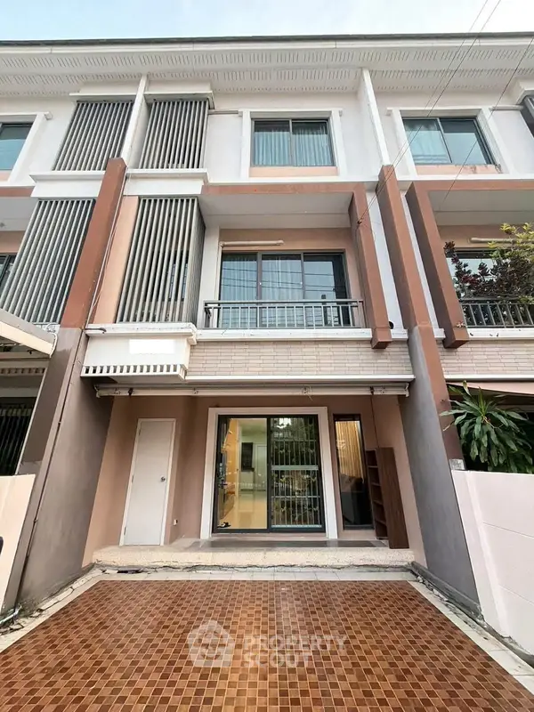 image_rental-28736912