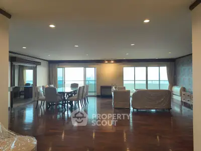 image_rental-31705264