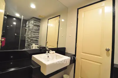 Fully Furnished 1 Bedroom Condo at Bangkok Feliz Sukhumvit 69-4