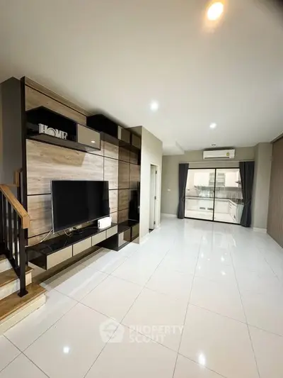 image_rental-30465419