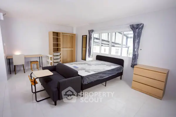 image_rental-27469271