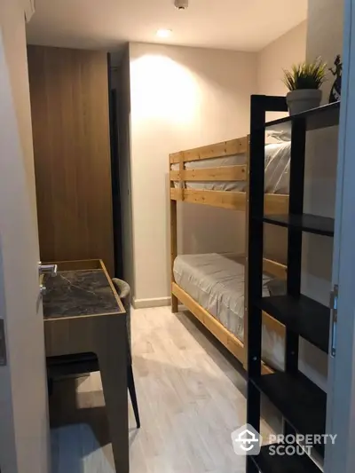 Fully Furnished 1 Bedroom Condo at Ideo Mobi Sukhumvit-5