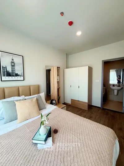 Modern bedroom with stylish decor and cozy ambiance