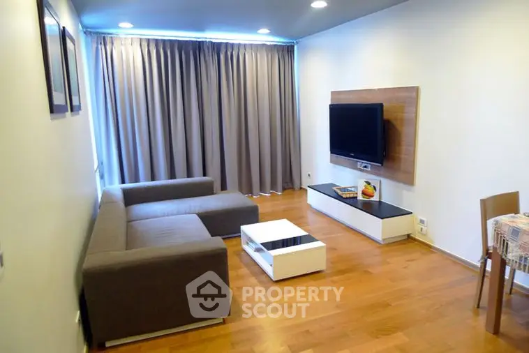 Fully Furnished 1 Bedroom Condo at The Tempo Ruamrudee Condominium-3