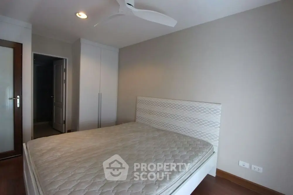  2 Bedrooms Condo -1