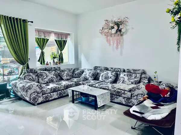 image_rental-12956465