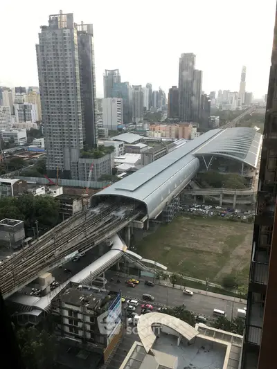  1 Bedroom Condo at Life Asoke ไลฟ์ อโศก-2