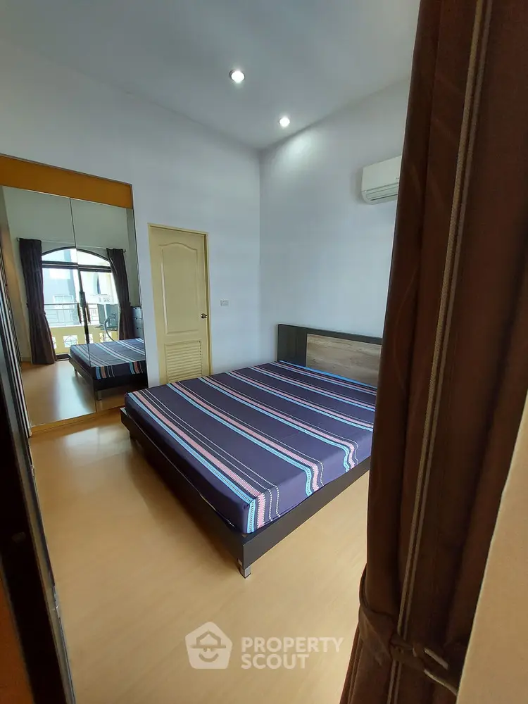  1 Bedroom Condo at Silom Terrace Condominium-1