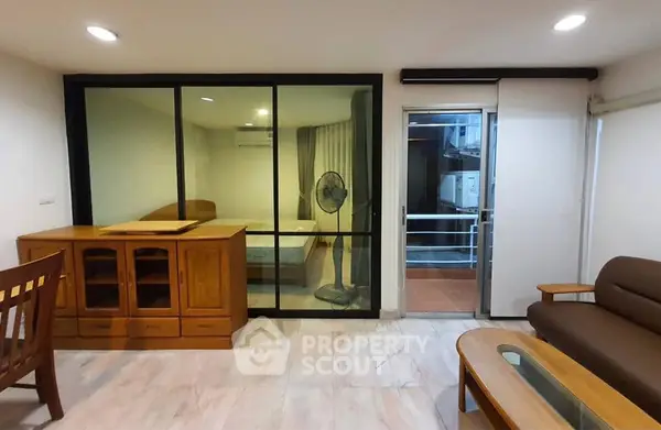 image_rental-5946273