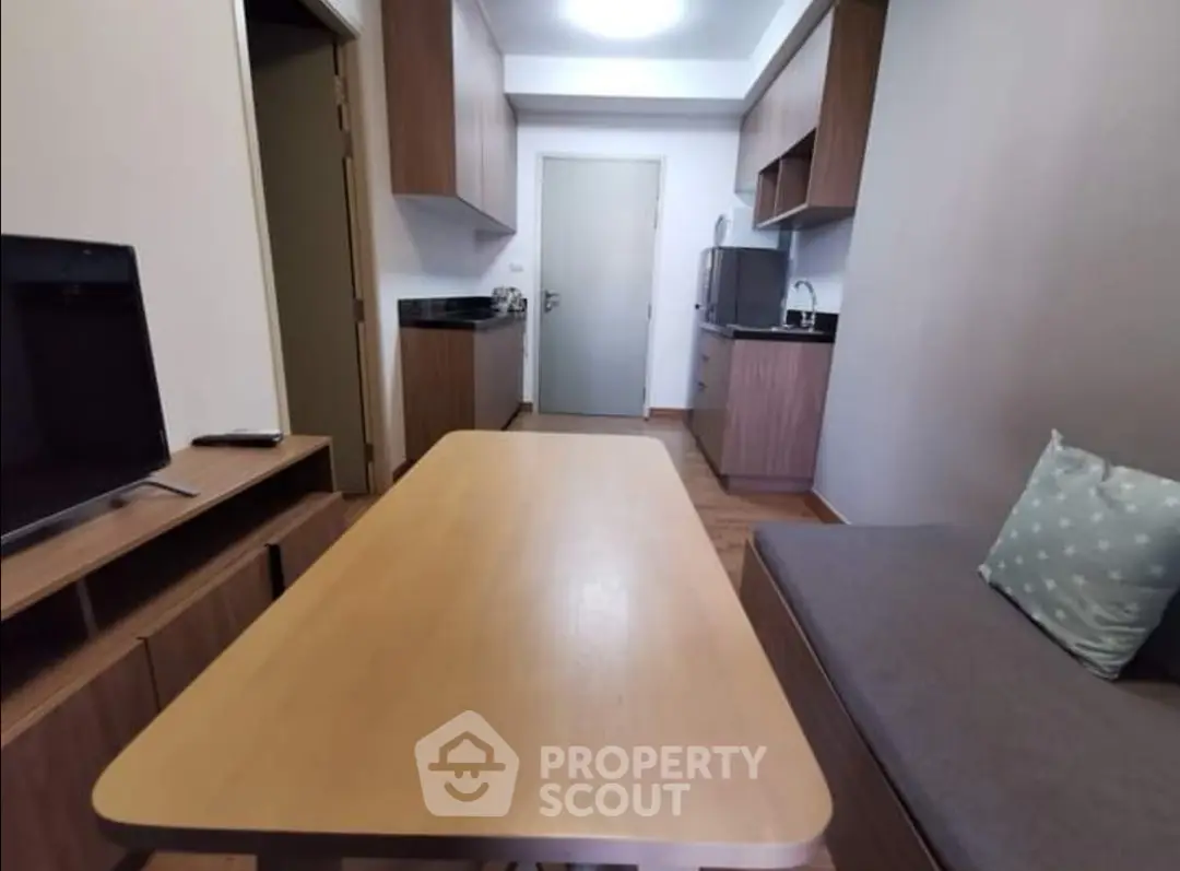 Fully Furnished 1 Bedroom Condo at Chapter One The Campus Ladprao 1-1