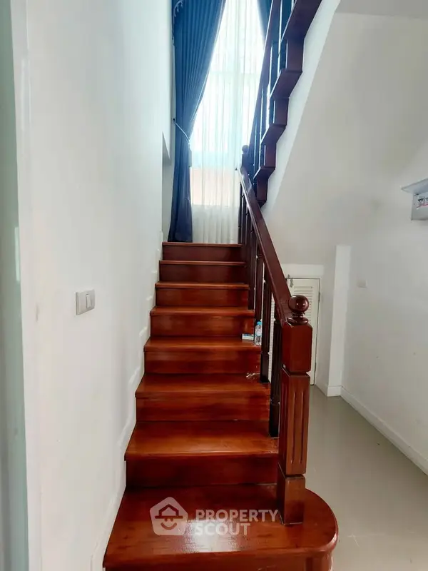 image_rental-23967851