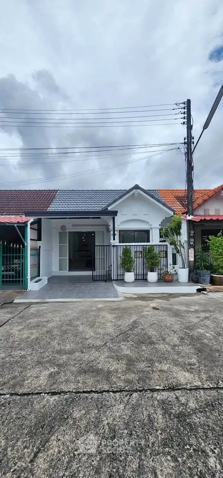 image_rental-29108970