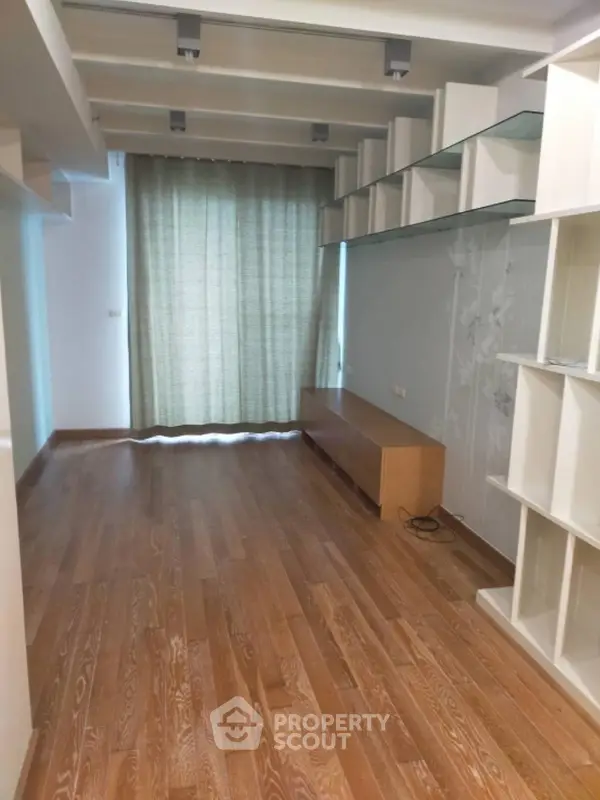 image_rental-8831922