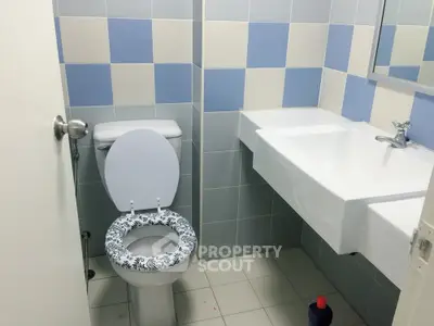  2 Bedrooms Condo at Lumpini Center สุขุมวิท 77-3