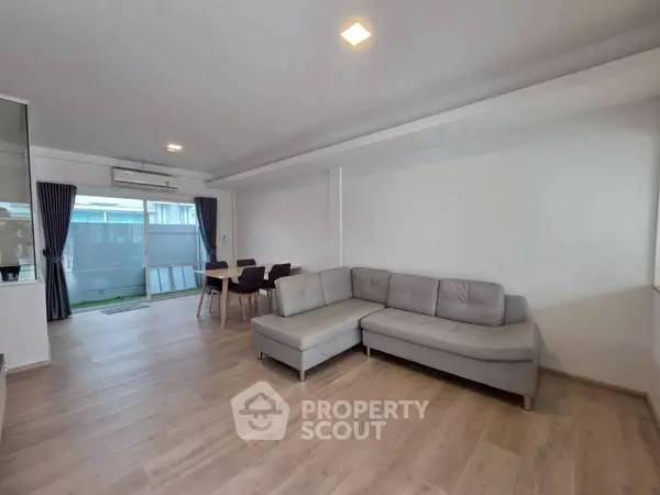 image_rental-27623378