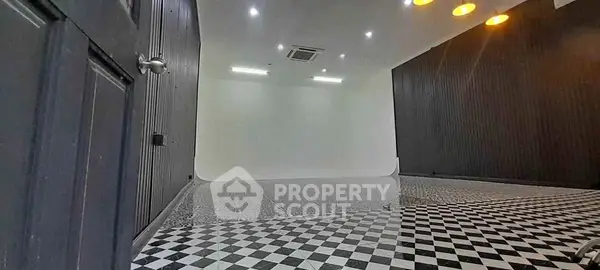 image_rental-27728676