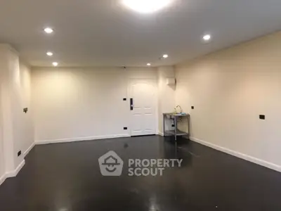  1 Bedroom Condo -5