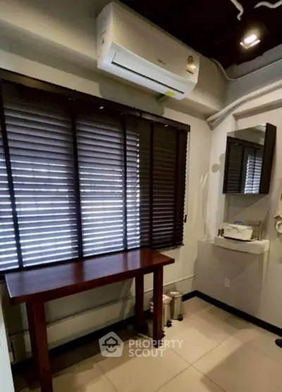 Screenshot 2025-11-21 190624.png