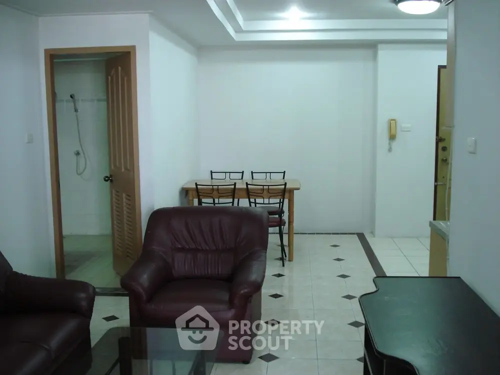  2 Bedrooms Condo -1