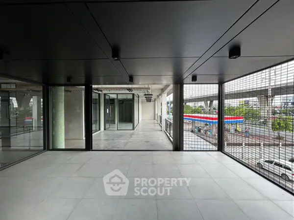 image_rental-13737539