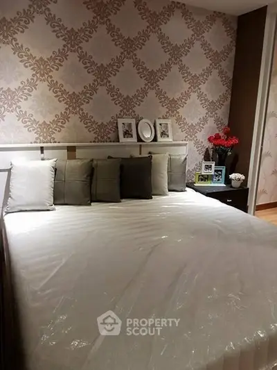  1 Bedroom Condo at Regent Home Sukhumvit 81-4