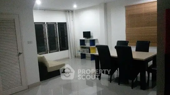 image_rental-8945634