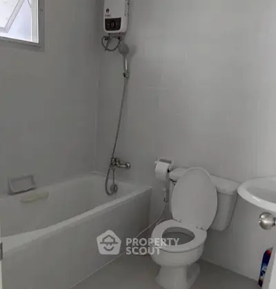 Screenshot 2569-03-19 at 15.01.47.jpg