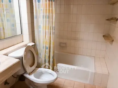  2 Bedrooms Condo -5