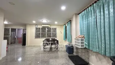 image_rental-27165597