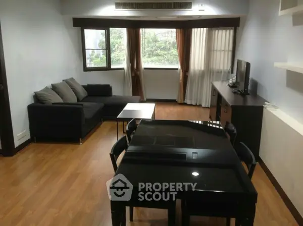 image_rental-5272982