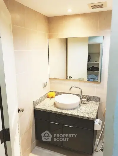 1 Bedroom Condo at Serene Place Sukhumvit 24 Condominium-2