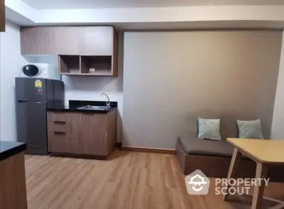 Fully Furnished 1 Bedroom Condo at Chapter One The Campus Ladprao 1-4