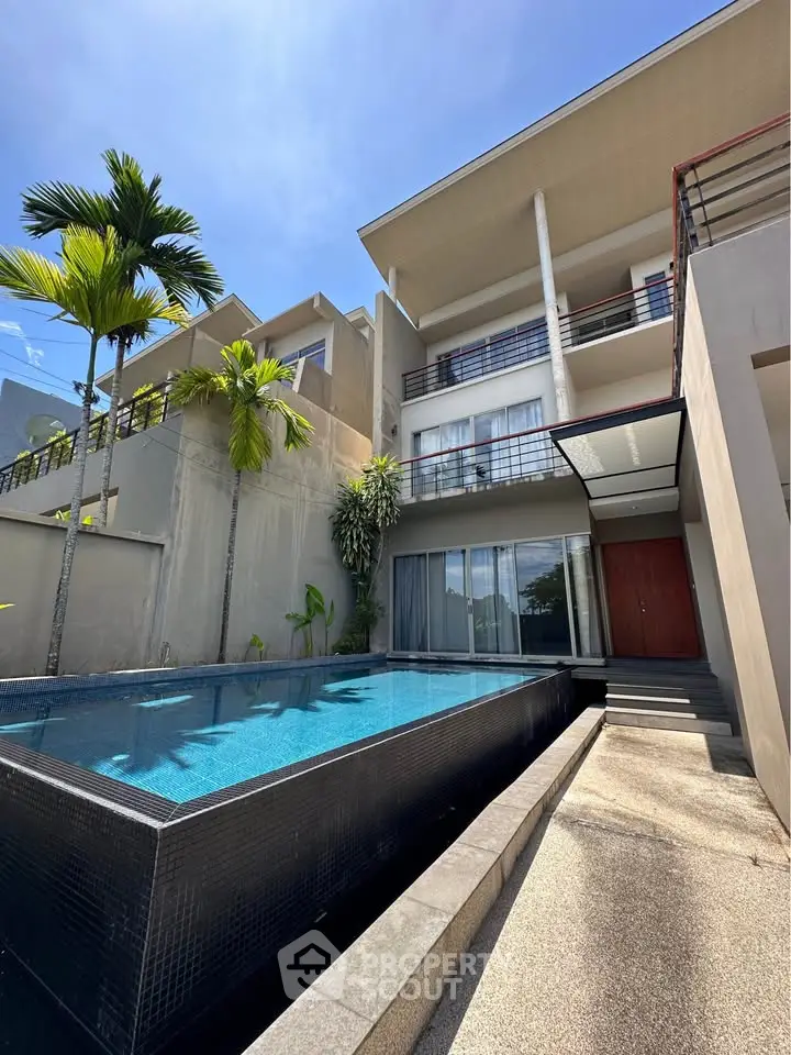 Luxurious modern villa with private pool and stunning architectural design, perfect for upscale living.